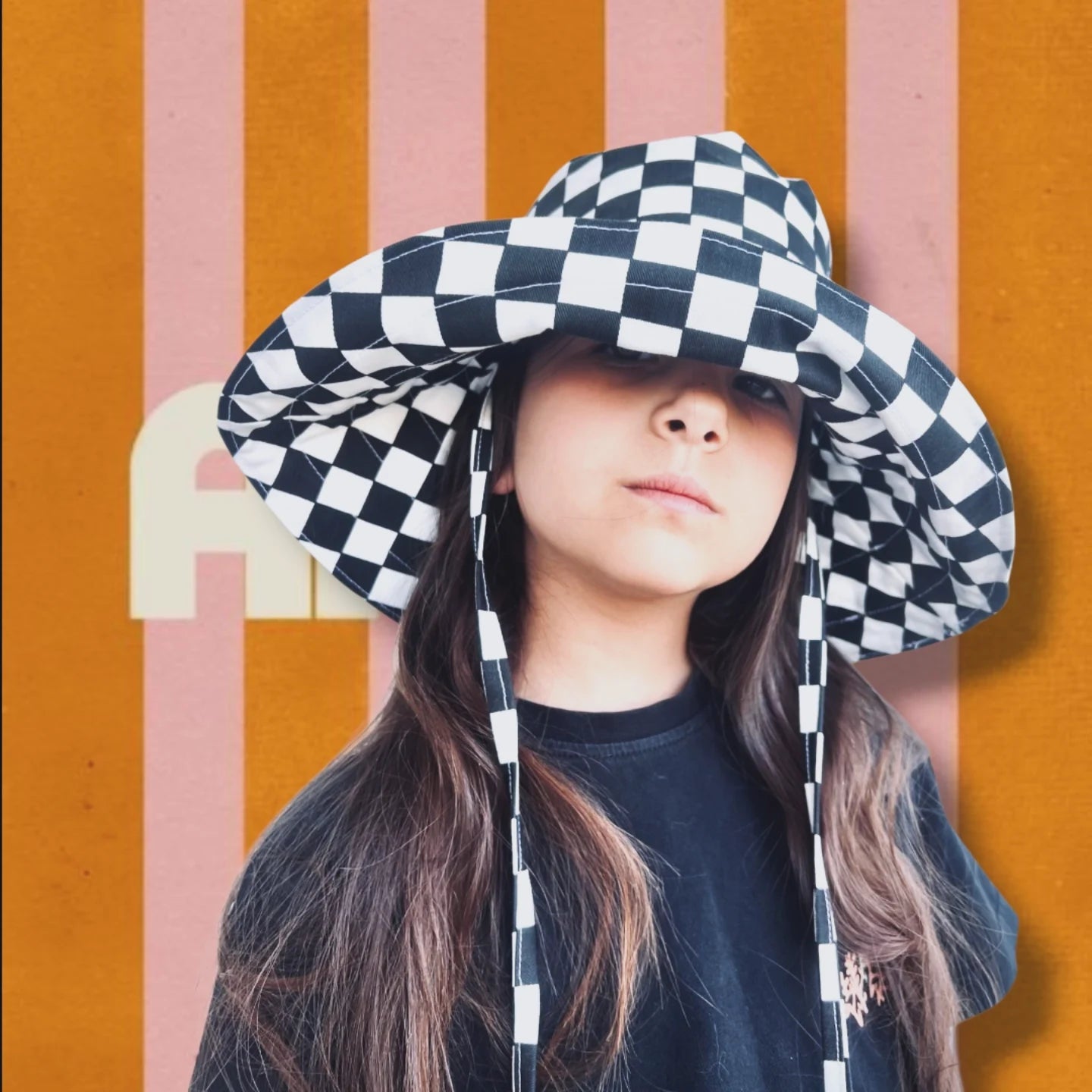Check wide beam sun hat