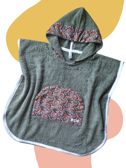 Kids jungle beach poncho